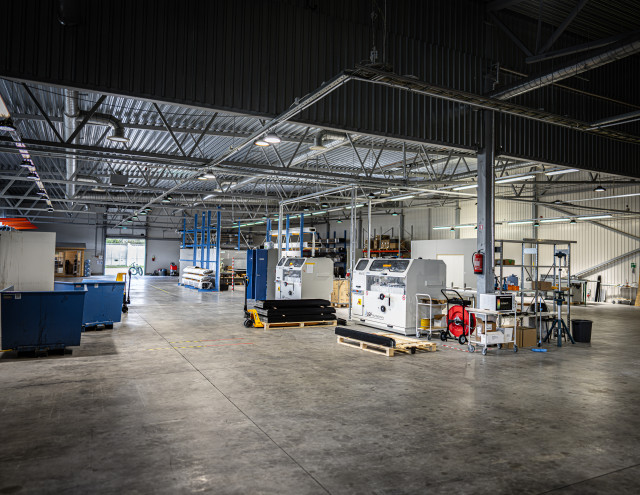 Solarstone uus tehas ja uues masinad