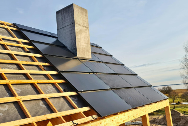 Solarstrom vom Dach ins Netz integrieren - Bauschweiz - Das Portal für  Bauen und Wohnen.