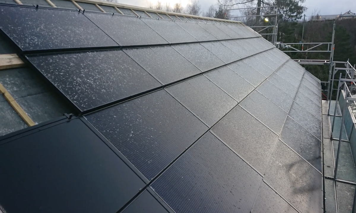 solarstone solar full roof panels in snowy conditions