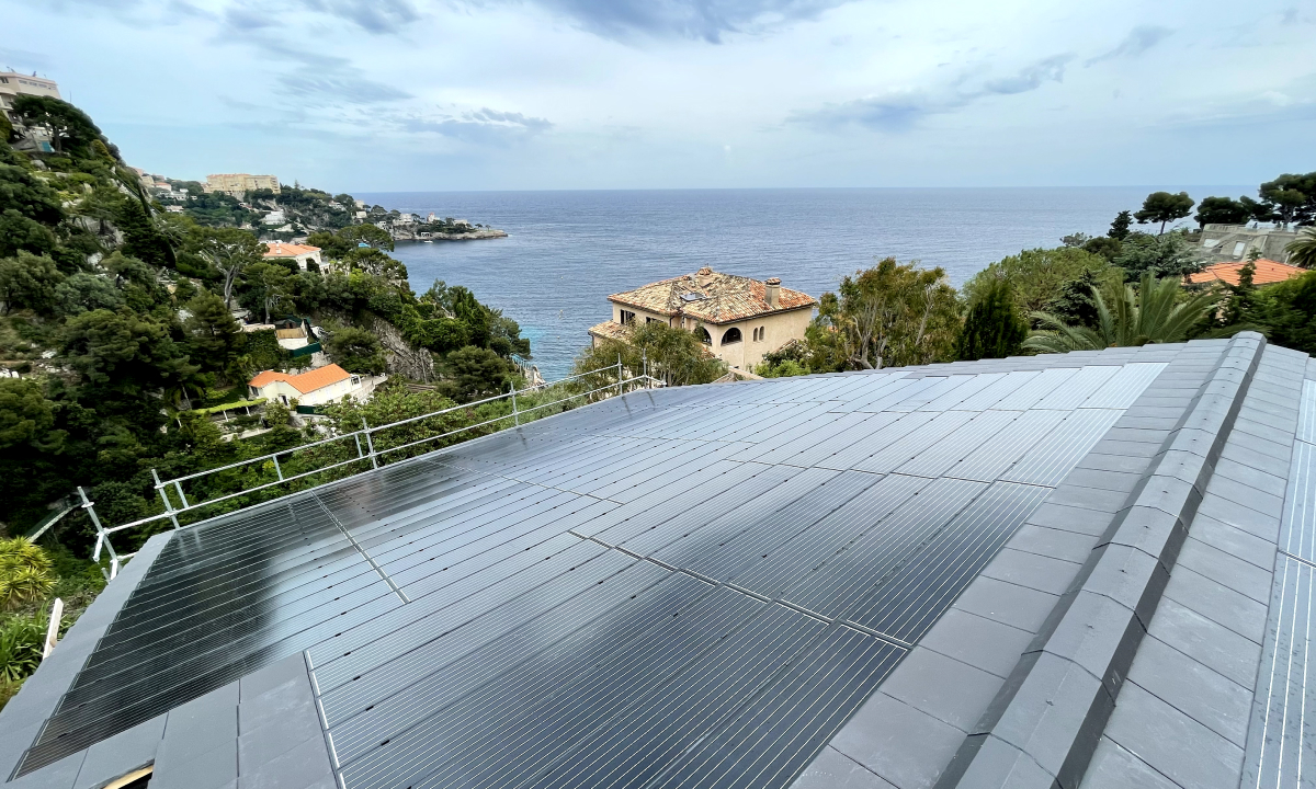 solarstone solar tiled roof on a villa in Nice, France